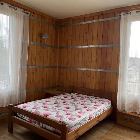Entier Apartment